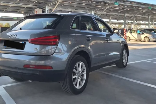 Makina ne shitje ne Tirane - 8,900 Euro