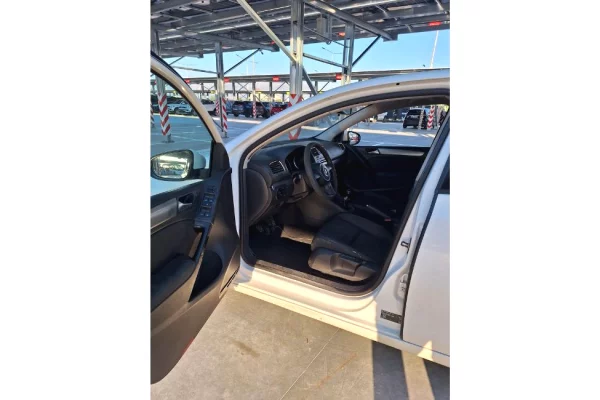 Makina ne shitje ne Tirane - 3,900 Euro