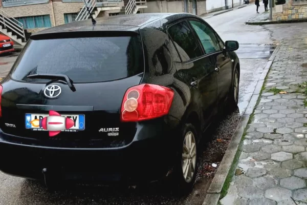 Makina ne shitje ne Korce - 500 Euro