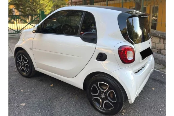 Cars for sale in Tirana - 8,600 Euro