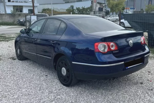 Cars for sale in Tirana - 3,800 Euro