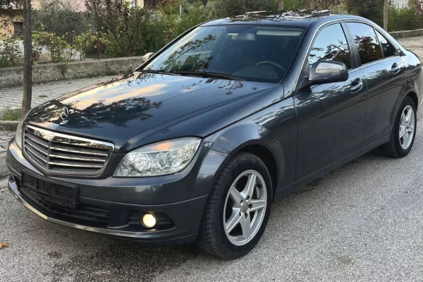 Cars for sale in Tirana - 5,000 Euro