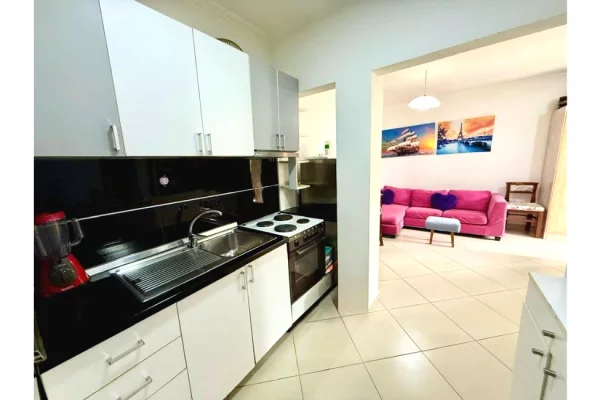 Shtepi me qera 1+1 ne Tirane - 550 Euro