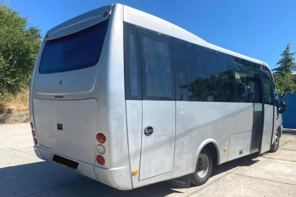 Auto in Vendita a Tirana - 18,000 Euro