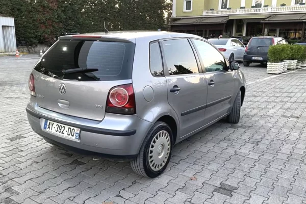 Auto in Vendita a Tirana - 3,800 Euro