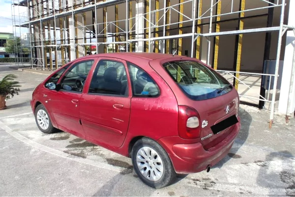 Cars for sale in Tirana - 1,000 Euro