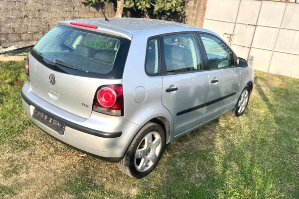 Cars for sale in Tirana - 2,800 Euro