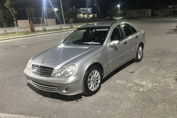 Cars for sale in Tirana - 4,000 Euro