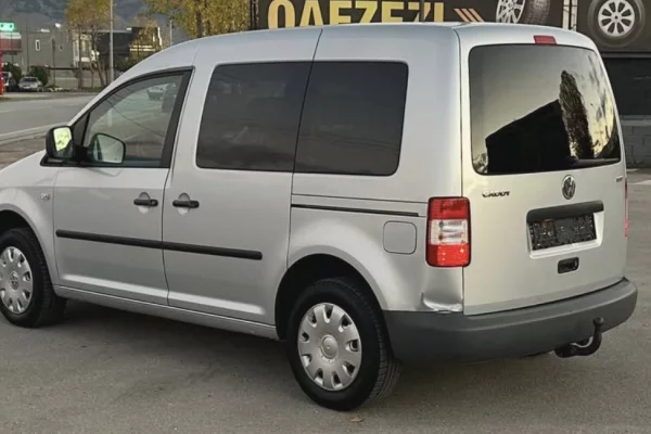 Cars for sale in Tirana - 3,999 Euro