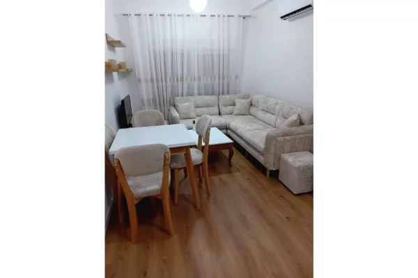 Shtepi me qera 1+1 ne Tirane - 450 Euro
