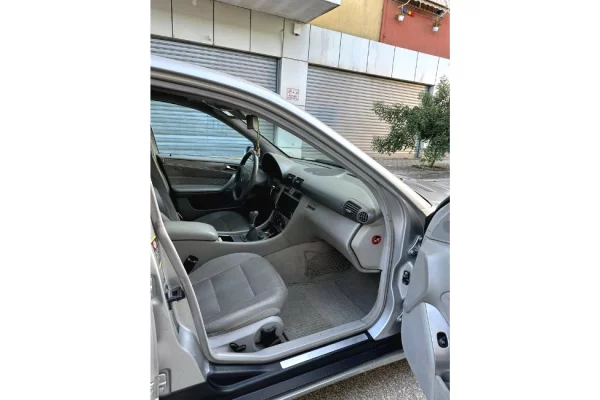 Cars for sale in Tirana - 3,600 Euro