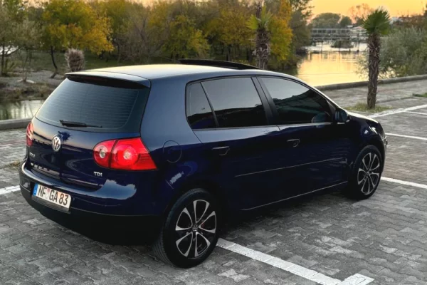 Cars for sale in Tirana - 5,200 Euro