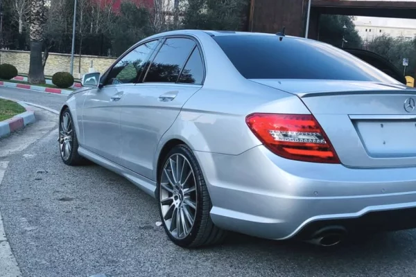 Cars for sale in Tirana - 7,000 Euro