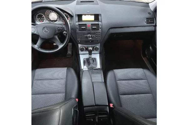 Auto in Vendita  a Tirana - 5,000 Euro