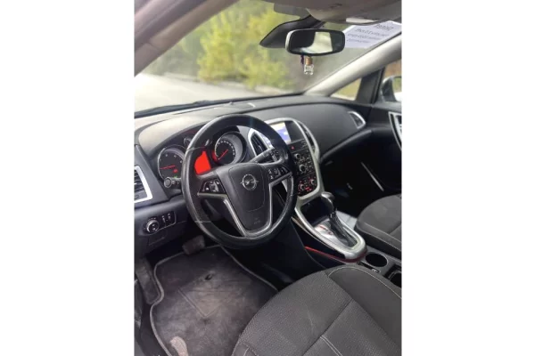 Cars for sale in Tirana - 4,800 Euro