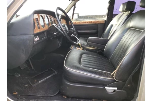 Cars for sale in Tirana - 13,900 Euro