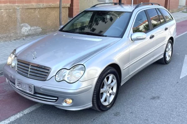 Auto in Vendita  a Tirana - 3,900 Euro