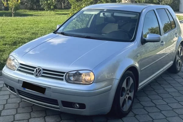 Cars for sale in Tirana - 2,500 Euro