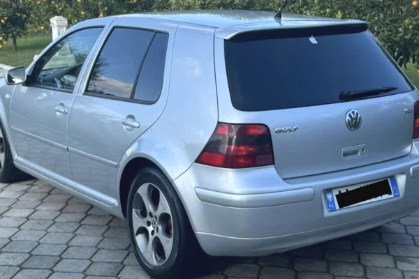 Cars for sale in Tirana - 2,500 Euro