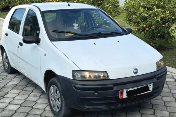 Auto in Vendita  a Tirana - 1,400 Euro