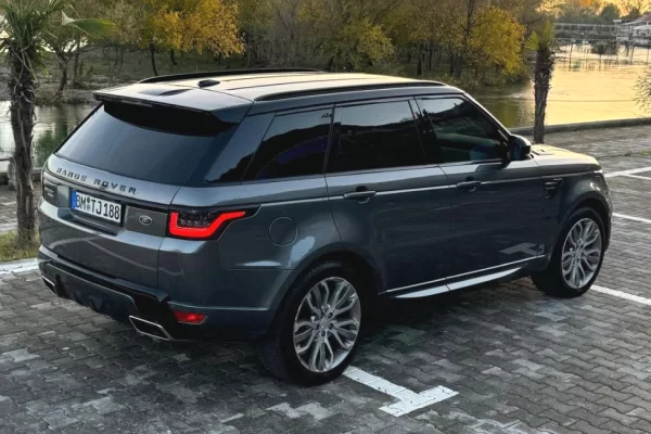 Auto in Vendita  a Tirana - 26,500 Euro