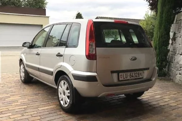 Cars for sale in Elbasan - 4,400 Euro