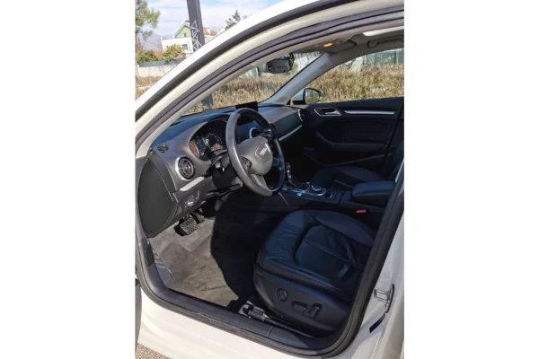 Makina ne shitje  ne Tirane - 11,000 Euro