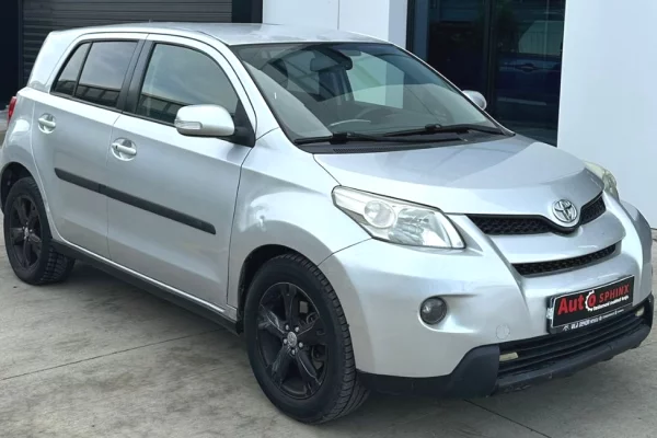 Makina ne shitje ne Tirane - 4,900 Euro