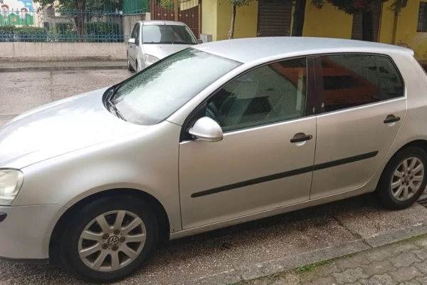 Cars for sale in Fier - 2,800 Euro