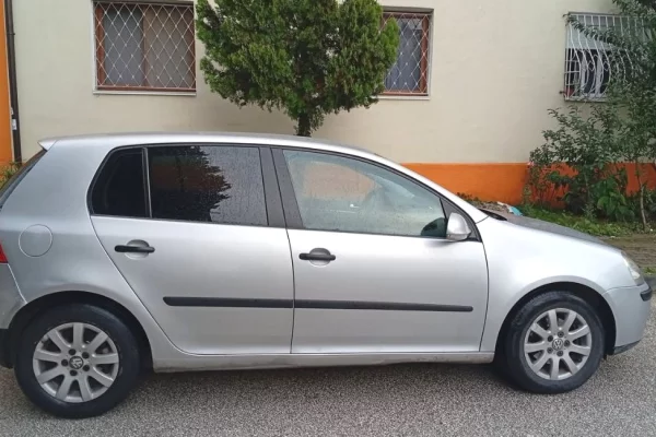 Cars for sale in Fier - 2,800 Euro