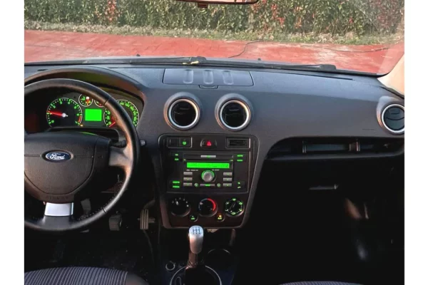 Cars for sale in Durres - 2,200 Euro