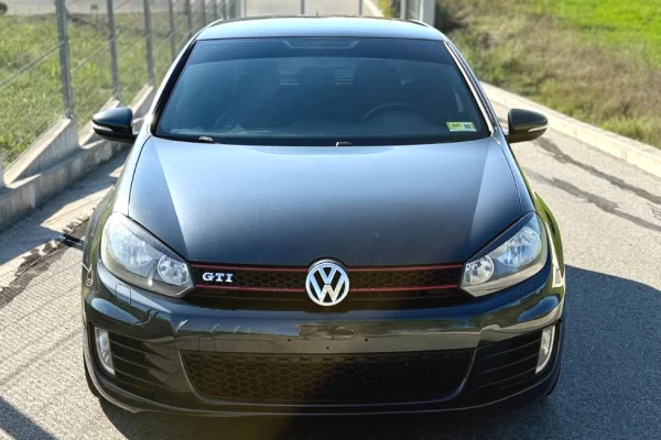 Makina ne shitje ne Tirane - 6,700 Euro