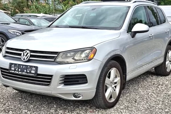 Makina ne shitje ne Tirane - 9,800 Euro