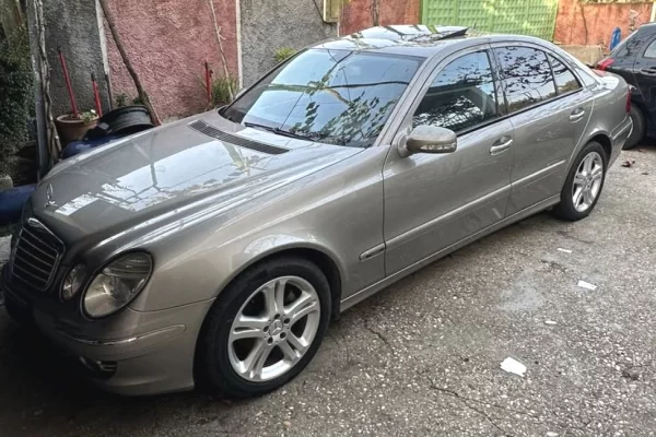 Makina ne shitje ne Tirane - 6,500 Euro