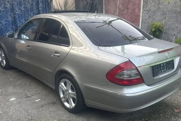 Makina ne shitje ne Tirane - 6,500 Euro
