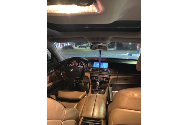 Makina ne shitje ne Tirane - 8,300 Euro