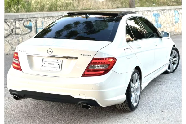 Makina ne shitje  ne Tirane - 8,800 Euro