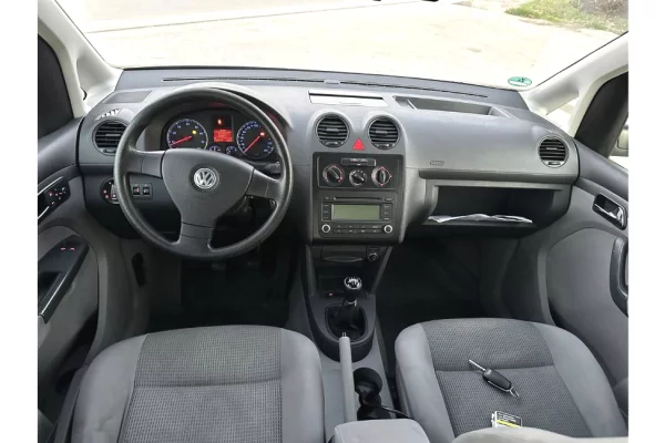 Cars for sale in Tirana - 3,999 Euro