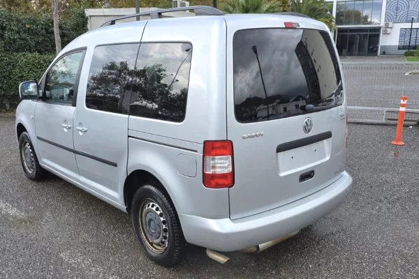 Cars for sale in Tirana - 4,000 Euro