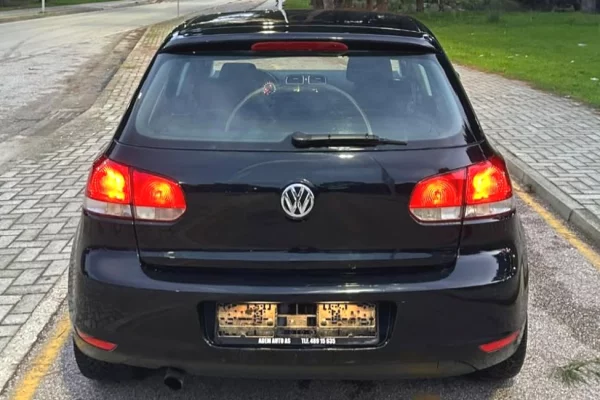 Makina ne shitje ne Vlore - 5,200 Euro