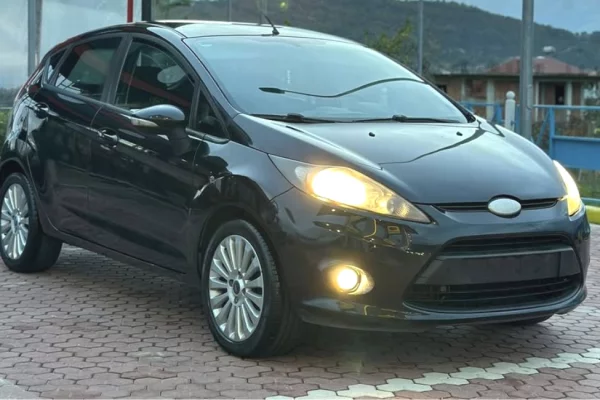 Auto in Vendita  a Tirana - 3,850 Euro