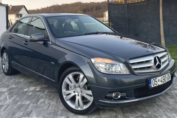 Cars for sale in Peja - 10,700 Euro