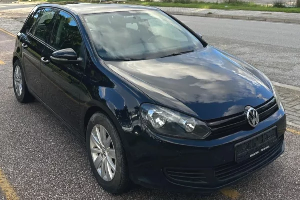 Makina ne shitje ne Vlore - 4,800 Euro