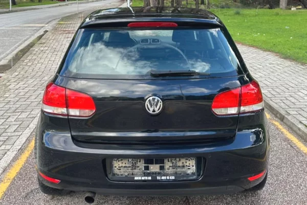 Makina ne shitje ne Vlore - 4,800 Euro