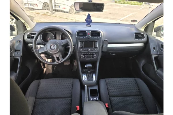 Makina ne shitje ne Tirane - 6,200 Euro