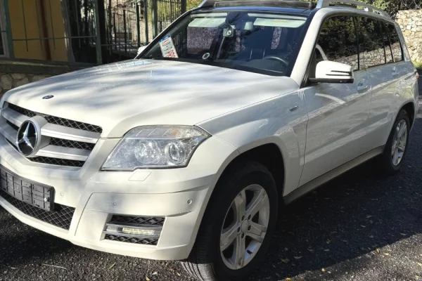 Makina ne shitje  ne Tirane - 8,500 Euro