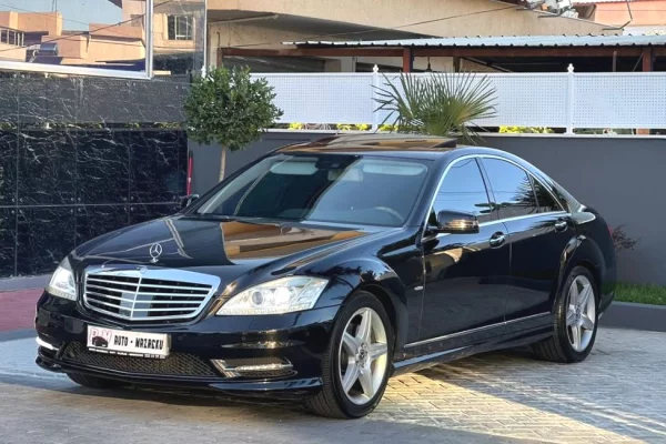 Makina ne shitje ne Fier - 11,500 Euro