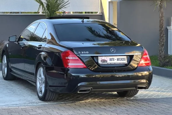 Makina ne shitje ne Fier - 11,500 Euro