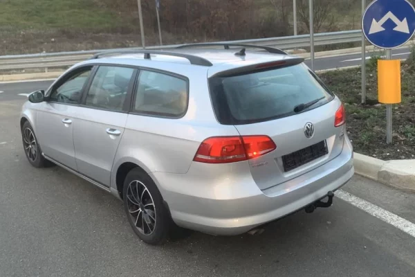 Makina ne shitje  ne Tirane - 6,000 Euro