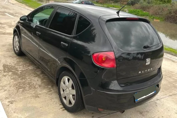 Auto in Vendita a Tirana - 2,800 Euro